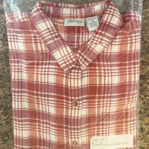 NWT WMENS SZ 1X RED PLAID FLANNEL BOYFRIEND SHIRT
VERMONT COUNTRY STORE 😍